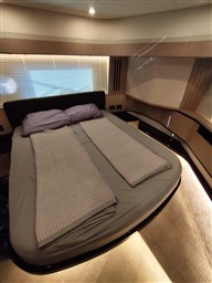 Absolute - 52 Navetta