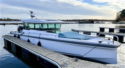 Axopar - 37 Xc Cross Cabin