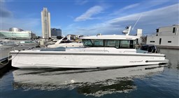 Axopar - 37 Xc Cross Cabin