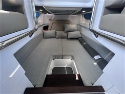 Axopar - 37 Xc Cross Cabin