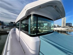Axopar - 37 Xc Cross Cabin