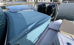 Axopar - 37 Xc Cross Cabin