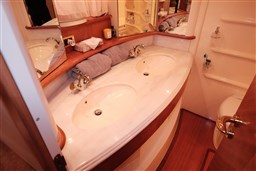 Azimut - 68