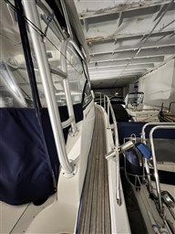 Boston Whaler - 285 Conquest