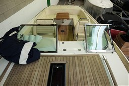 Chris Craft - Corsair 28