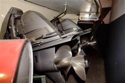 Chris Craft - Corsair 32