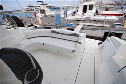 Cruisers Yachts - 390 Sc