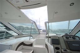 Cruisers Yachts - 390 Sc