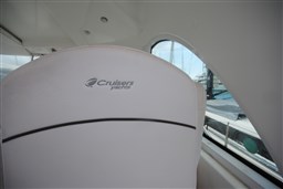 Cruisers Yachts - 390 Sc