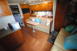 Cruisers Yachts - 390 Sc