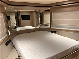 Ferretti Yachts - Ferretti 670