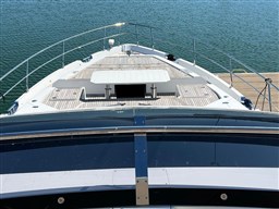 Galeon - 680 Fly
