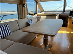 Galeon - 680 Fly