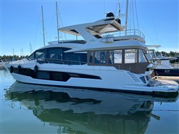 Galeon - 680 Fly