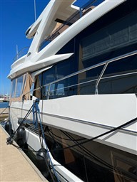 Galeon - 680 Fly