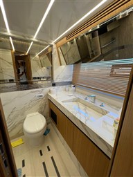 Galeon - 680 Fly
