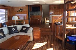 Hatteras - 70' Convertible