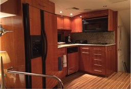 Hatteras - 70' Convertible