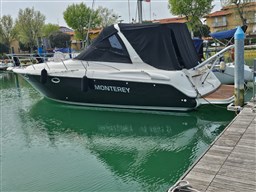 Monterey Boats - 322 Cruiser