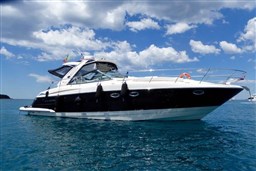 Monterey Boats - 415 Sy Sport Yacht