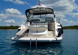 Monterey Boats - 415 Sy Sport Yacht