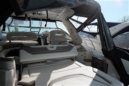 Monterey Boats - 415 Sy Sport Yacht