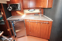 Monterey Boats - 415 Sy Sport Yacht