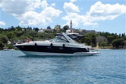 Monterey Boats - 415 Sy Sport Yacht