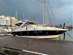 Monterey Boats - 415 Sy Sport Yacht