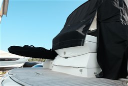 Monterey Boats - 415 Sy Sport Yacht