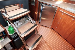 Monterey Boats - 415 Sy Sport Yacht