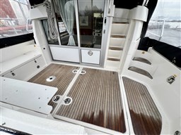 Nimbus - 340 Commander