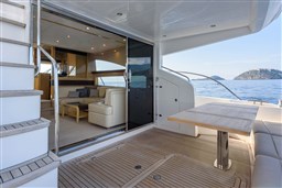 Princess Yachts - 62 Fly