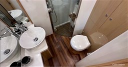Princess Yachts - 62 Fly