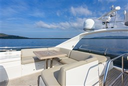Princess Yachts - 62 Fly