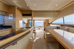 Princess Yachts - 62 Fly