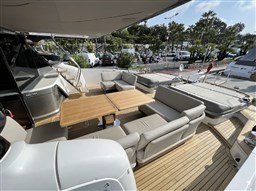 Princess Yachts - S78