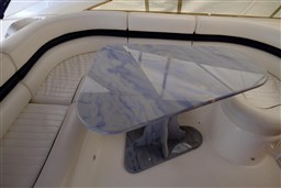 Princess Yachts - V 42