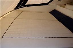 Princess Yachts - V 42