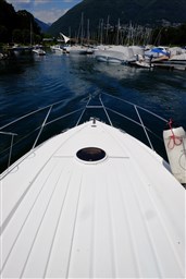 Princess Yachts - V 42