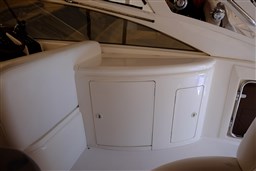 Princess Yachts - V 42