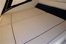 Princess Yachts - V 42