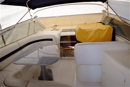 Princess Yachts - V 42
