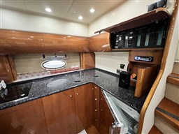 Princess Yachts - V 48