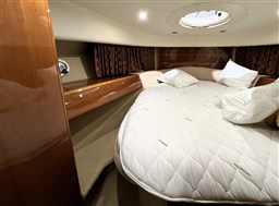 Princess Yachts - V 48