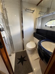 Princess Yachts - V 48