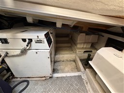 Princess Yachts - V 48