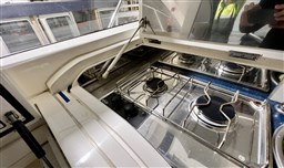 Princess Yachts - V 48