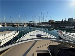 Princess Yachts - V50
