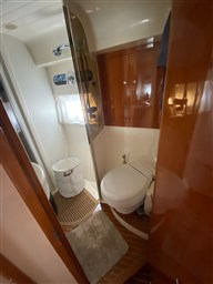 Princess Yachts - V50